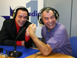 Con Luca Giurato nello studio di Rai Radio 1 durante una puntata del mio programma quotidiano Il ComuniCattivo